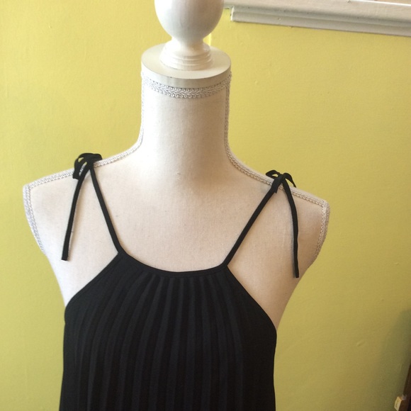 Black INC Pleated Top size 6 - Picture 2 of 8